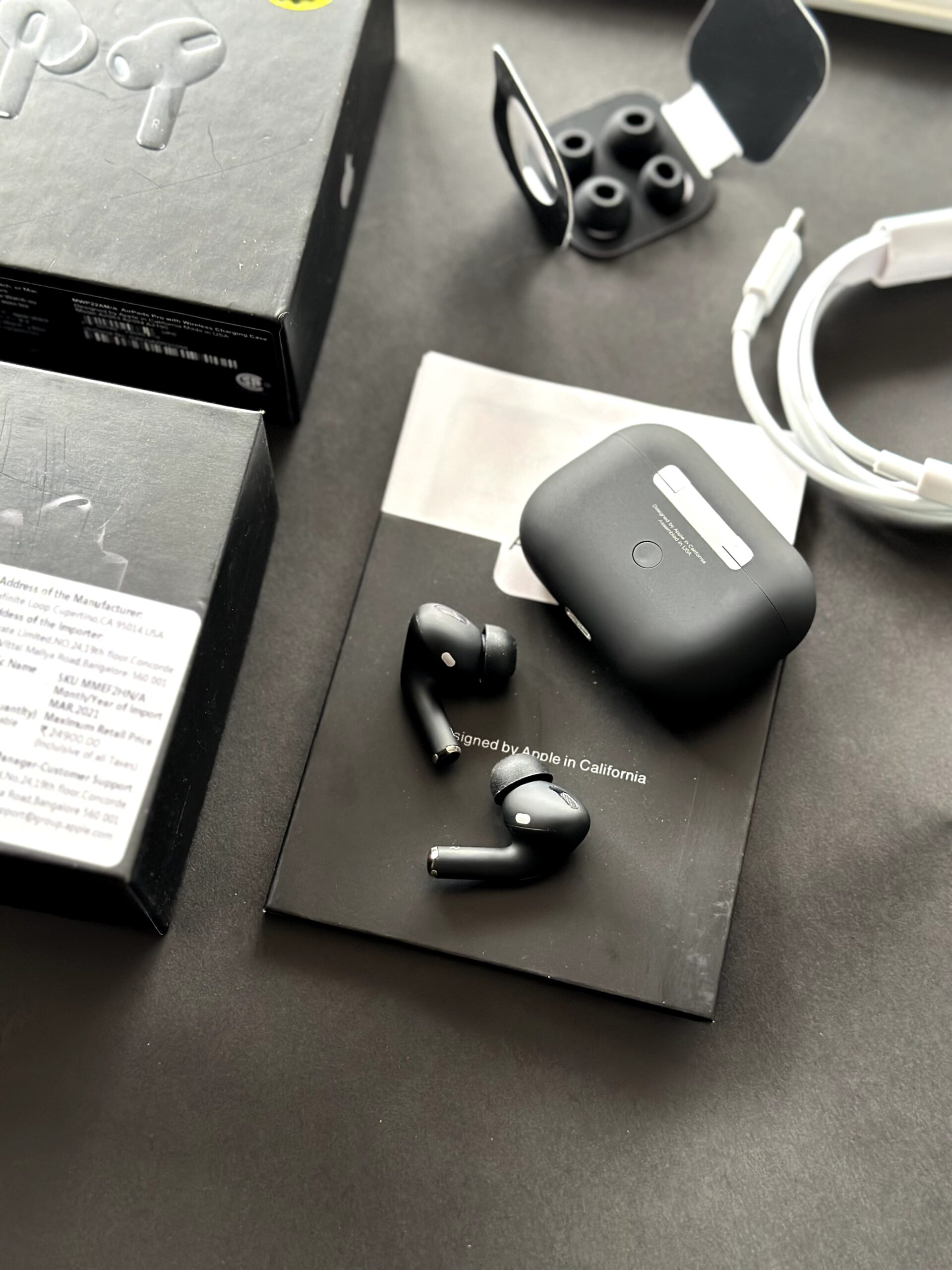 Airpods Pro 2 Matte Black - Image 5