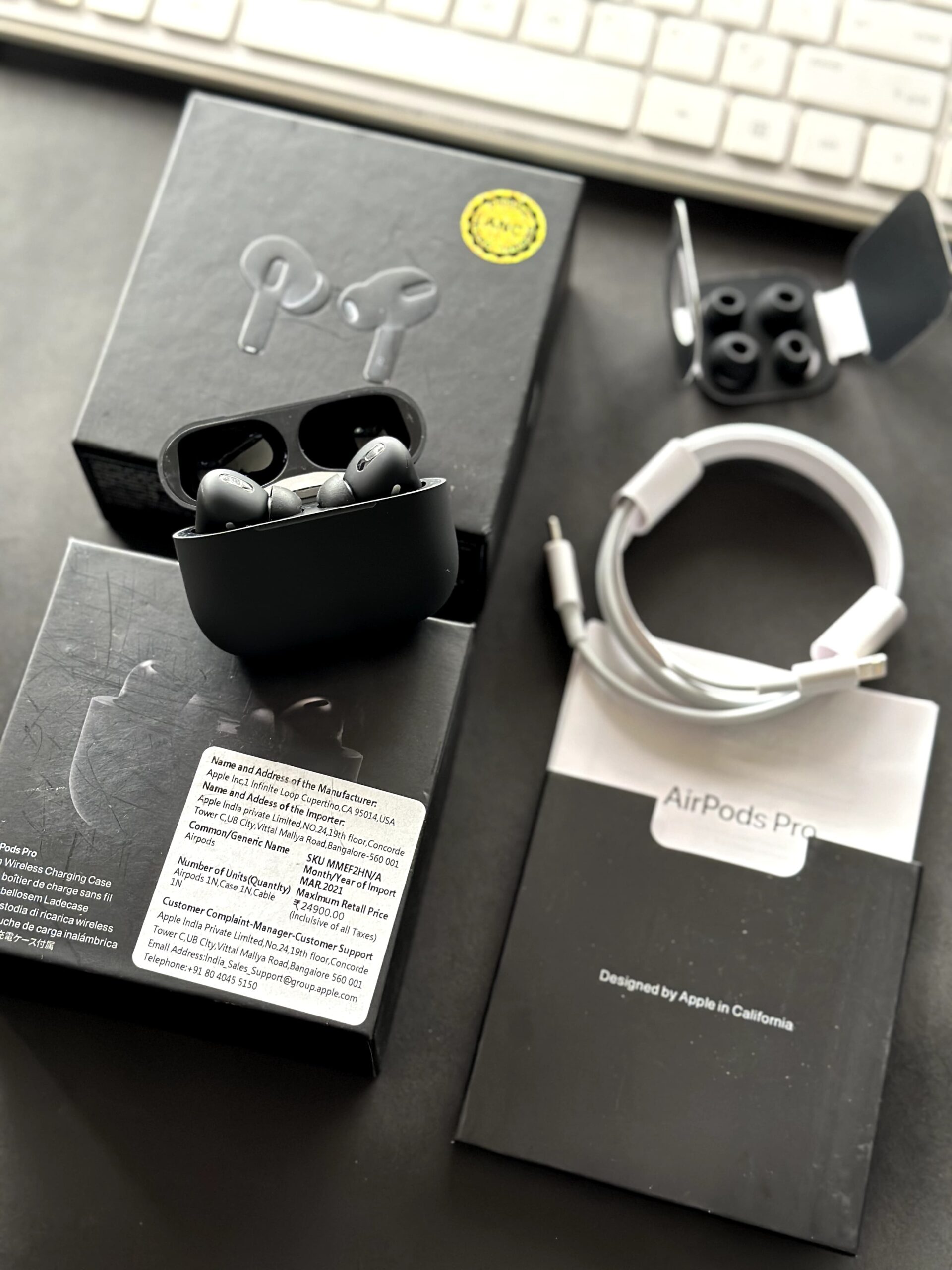 Airpods Pro 2 Matte Black - Image 2